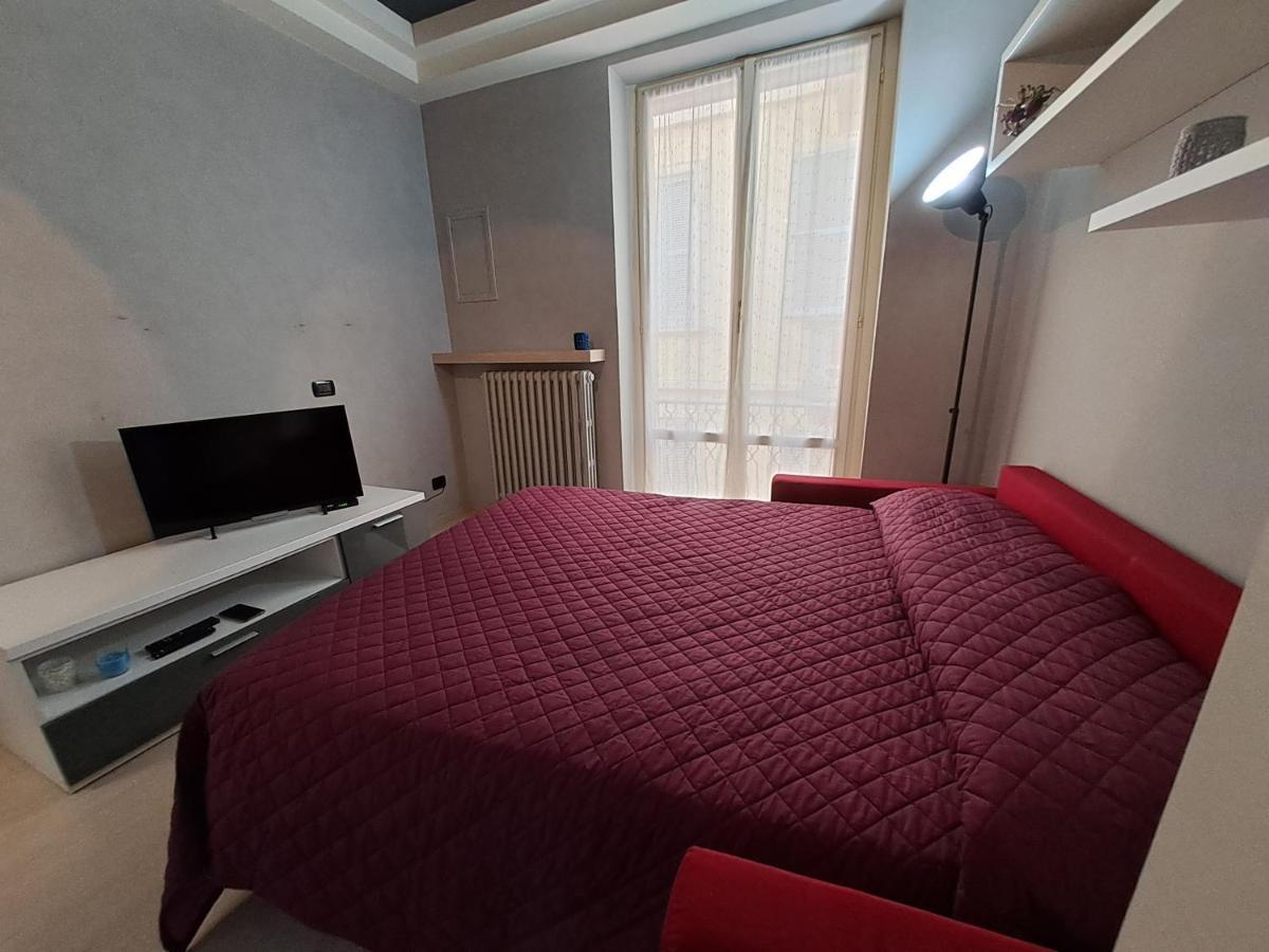 Appartamento Nel Cuore Di Parma - Laterale Via Farini Екстер'єр фото